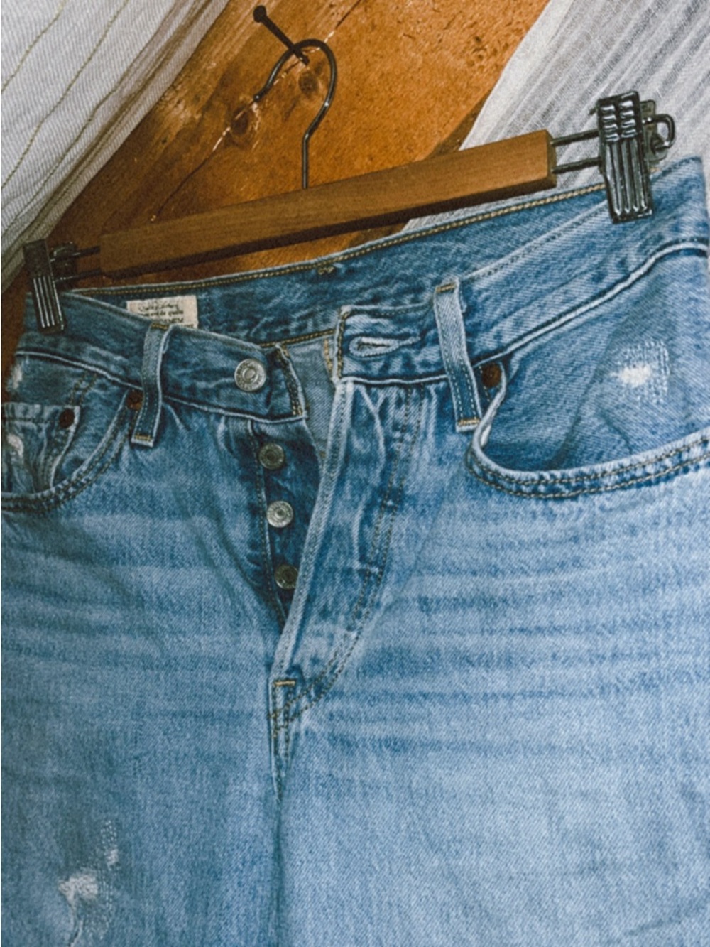 Levi’s 501 distressed Jeans